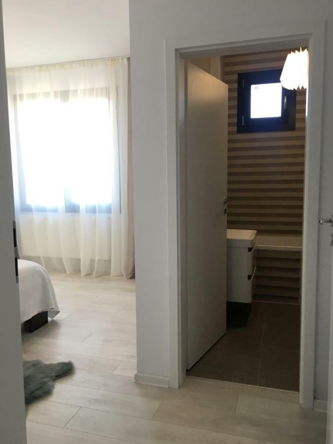 Apartament Premium Appartamento Braşov Esterno foto